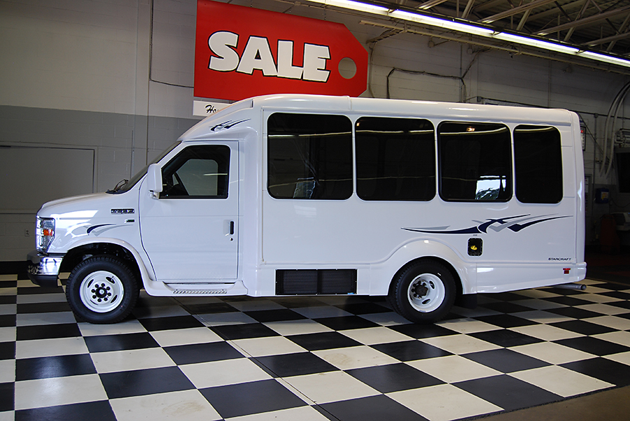 2009 E350 Dual Rear Wheel Starcraft Bus Body 15 Passenger